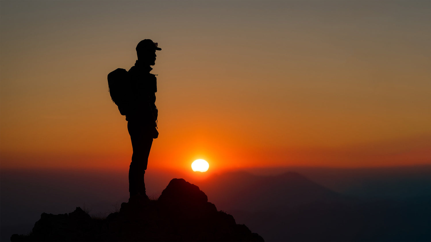 Top 5 Outdoor Hats for Big Heads: Built to Last, Engineered for Adventure