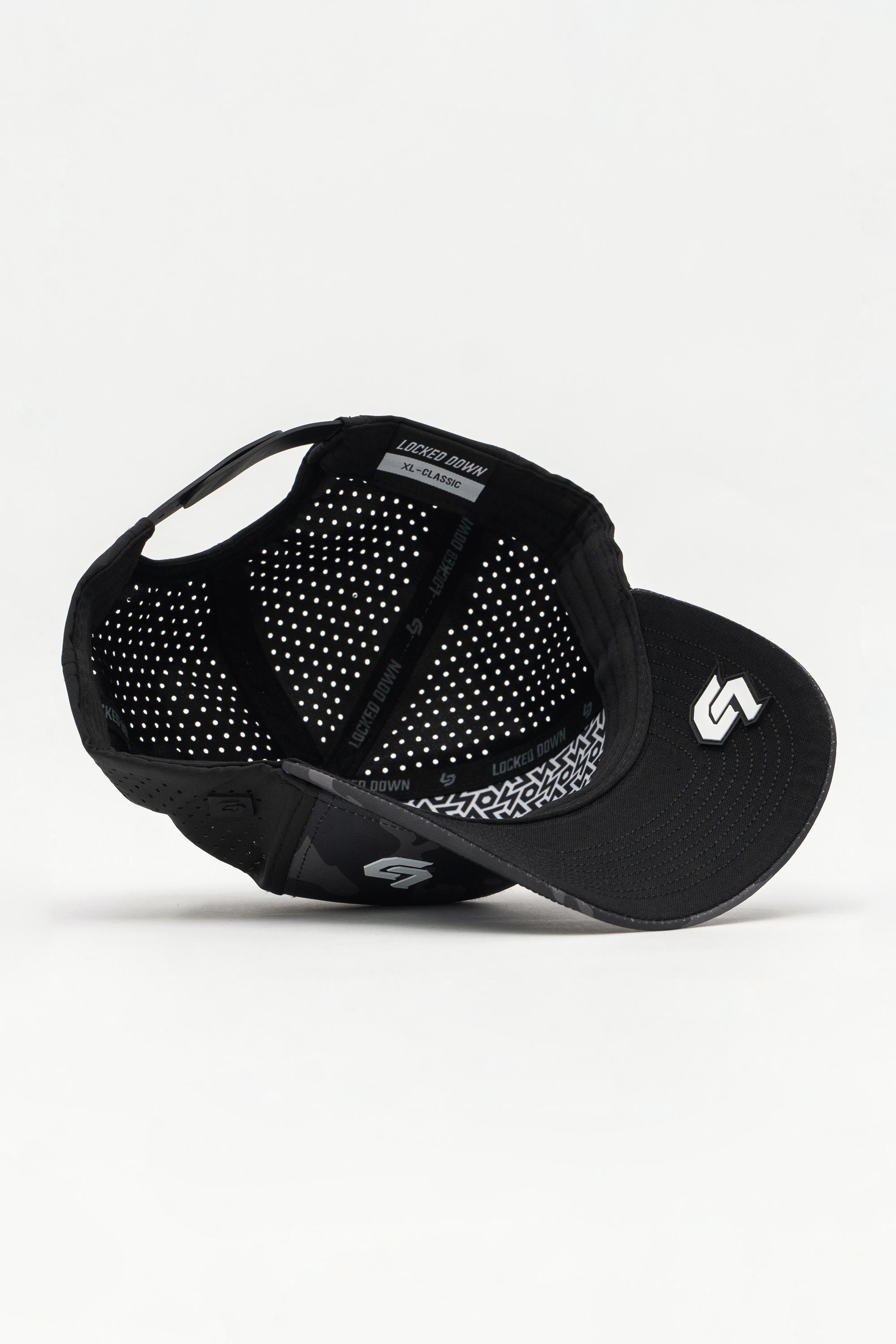 CLASSIC Brand Snapback - Black Camo